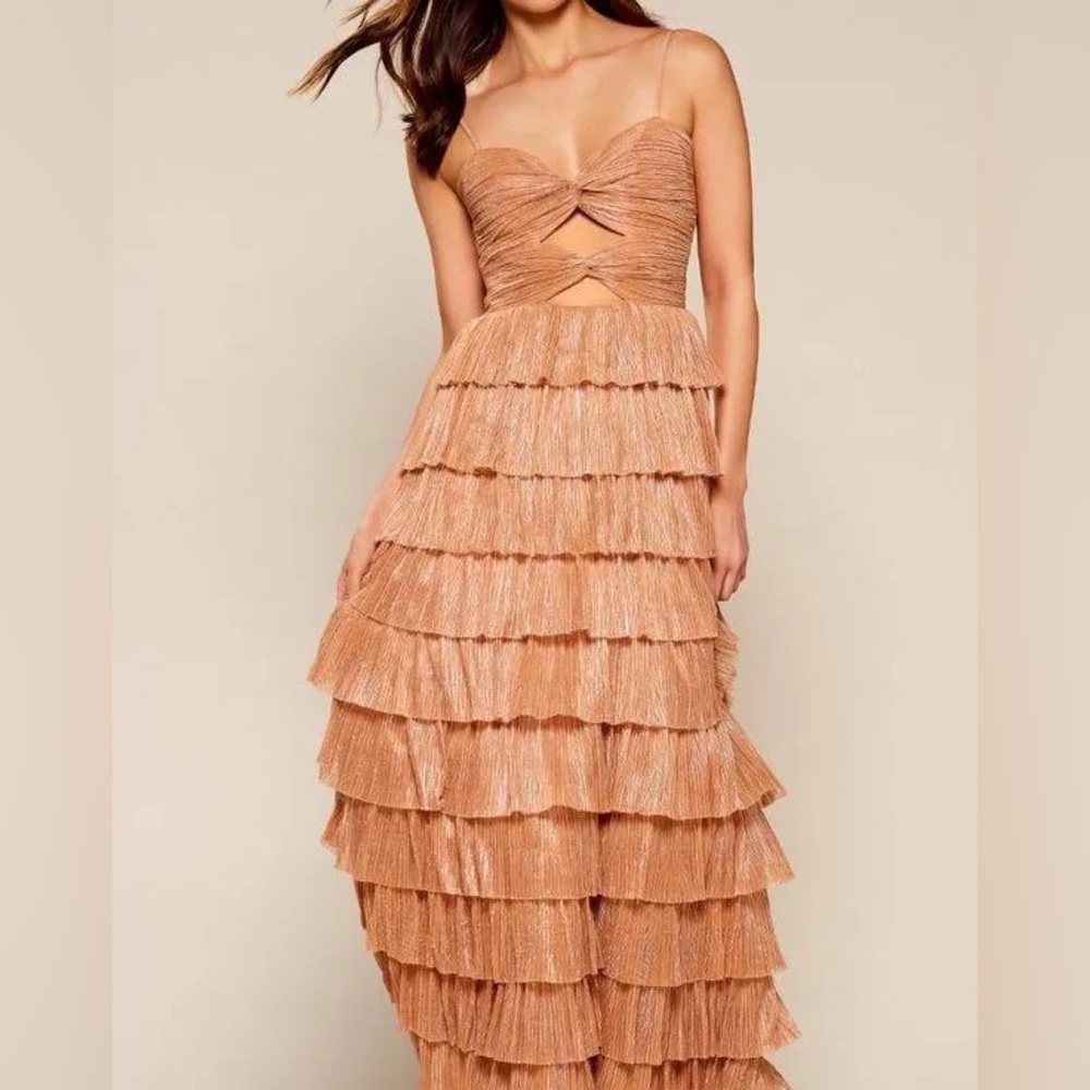 Gianni Bini Grace Metallic Plisse Sweetheart Neck Cut-Out Tiered Dress